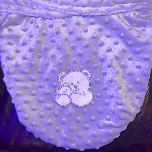 blankets & beyond - SUPER SOFT  & COZY Newborn baby velcro closure swaddle(new) - Picture 2 of 12